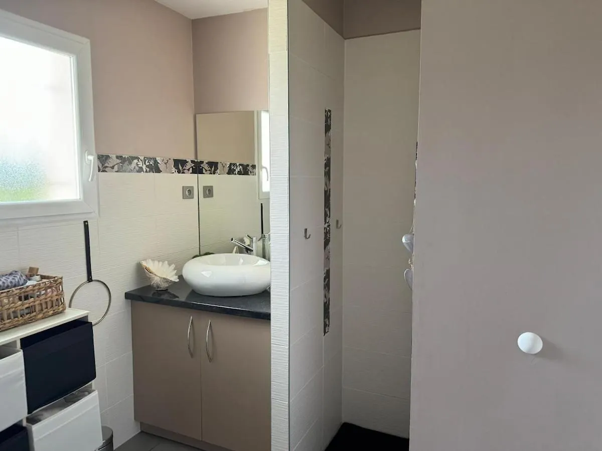 Luxury Villa Saint-Sauveur  0*, Saint-Sauveur (Isere) France