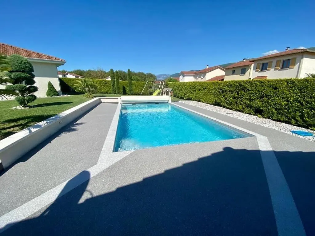 Luxury Villa Saint-Sauveur  0*, Saint-Sauveur (Isere) France