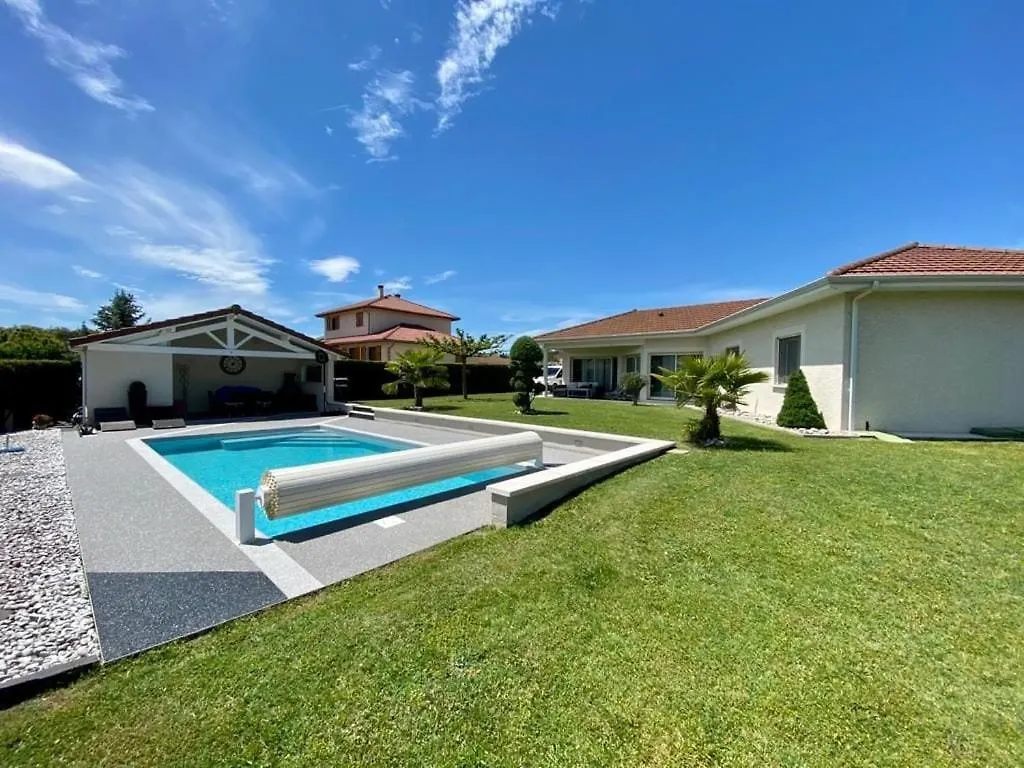 Luxury Villa Saint-Sauveur  0*, Saint-Sauveur (Isere)